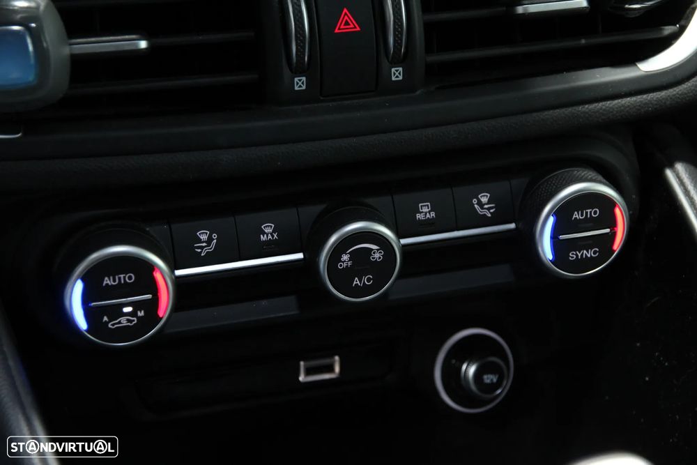 Alfa Romeo Giulia 2.2 D Super AT8 - 15