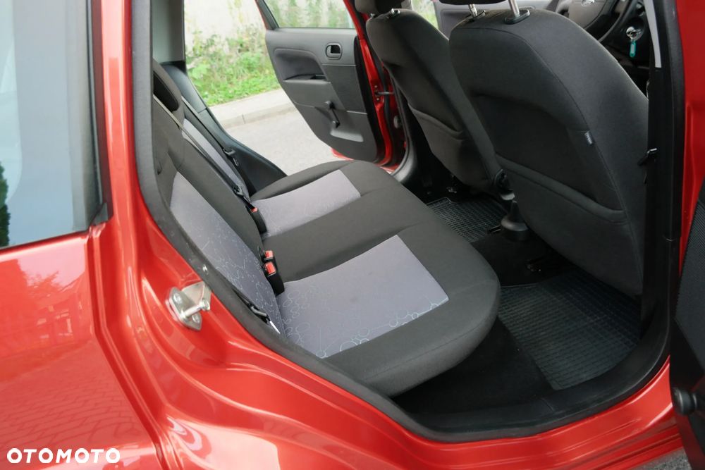 Ford Fiesta - 23