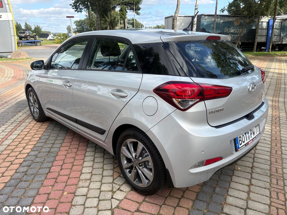 Hyundai i20 blue 1.2 Advantage+ - 6