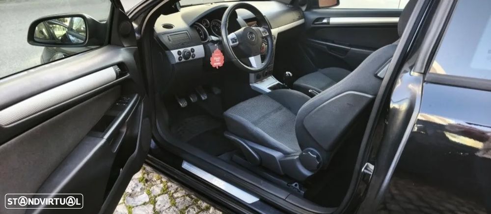 Opel Astra GTC 1.3 CDTi - 4