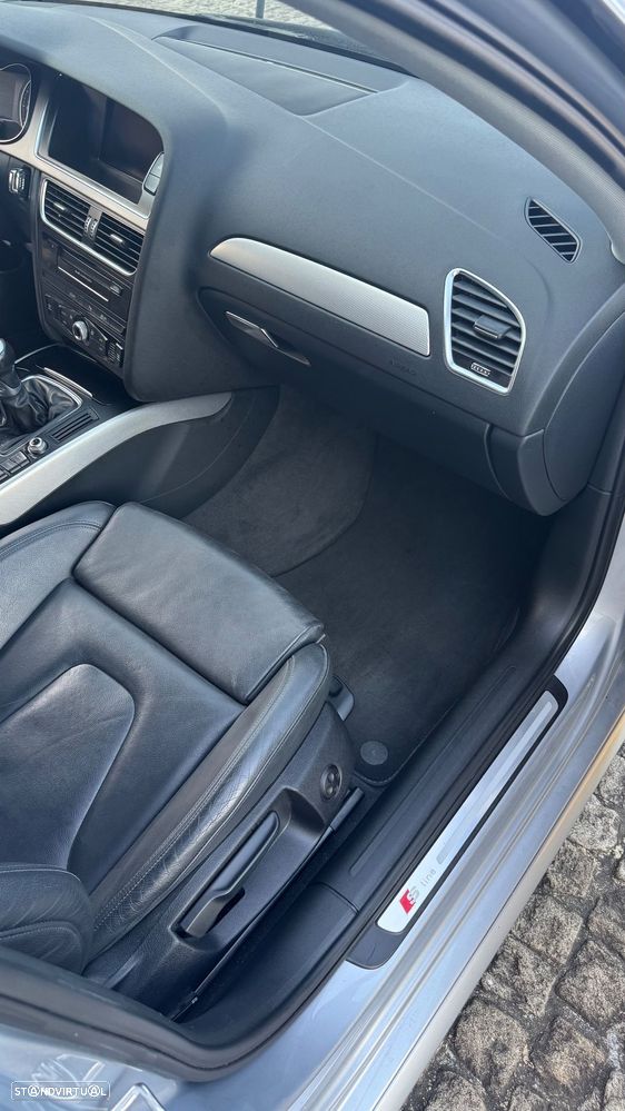 Audi A4 Avant 2.0 TDI Business Line S-line - 4