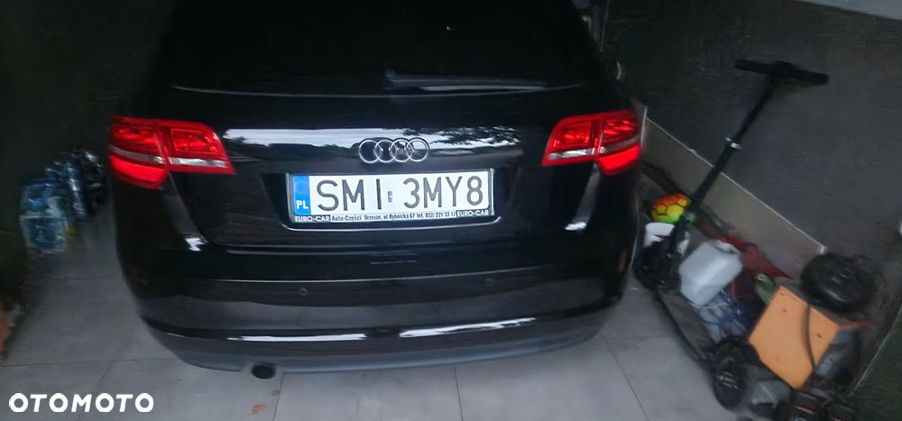 Audi A3 Sportback 2.0 TDI DPF Ambiente S tronic - 2
