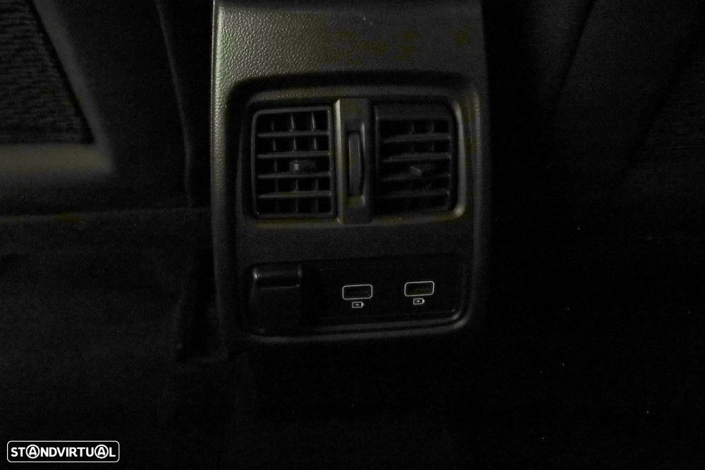 Renault Captur 1.0 TCe Techno Bi-Fuel - 25