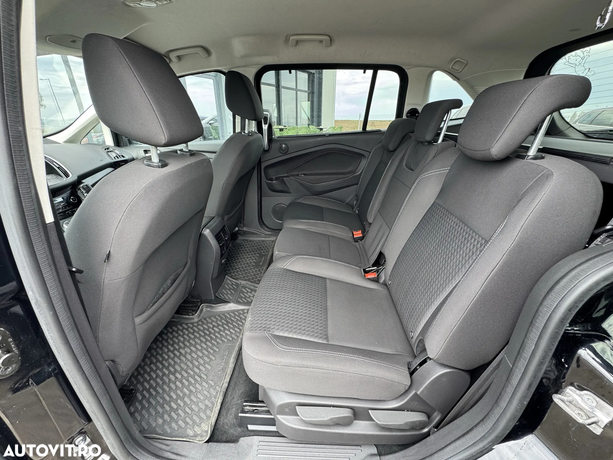 Ford Grand C-Max 1.5 TDCi Titanium - 18