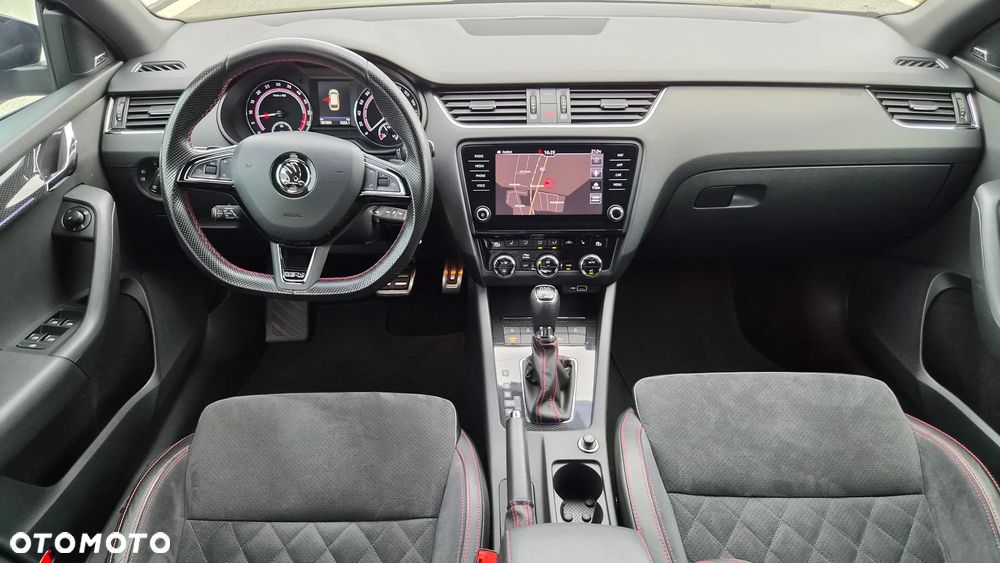 Skoda Octavia 2.0 TDI DSG RS - 6