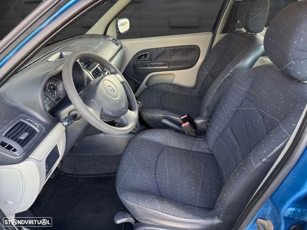 Renault Clio 1.2 16V S - 6