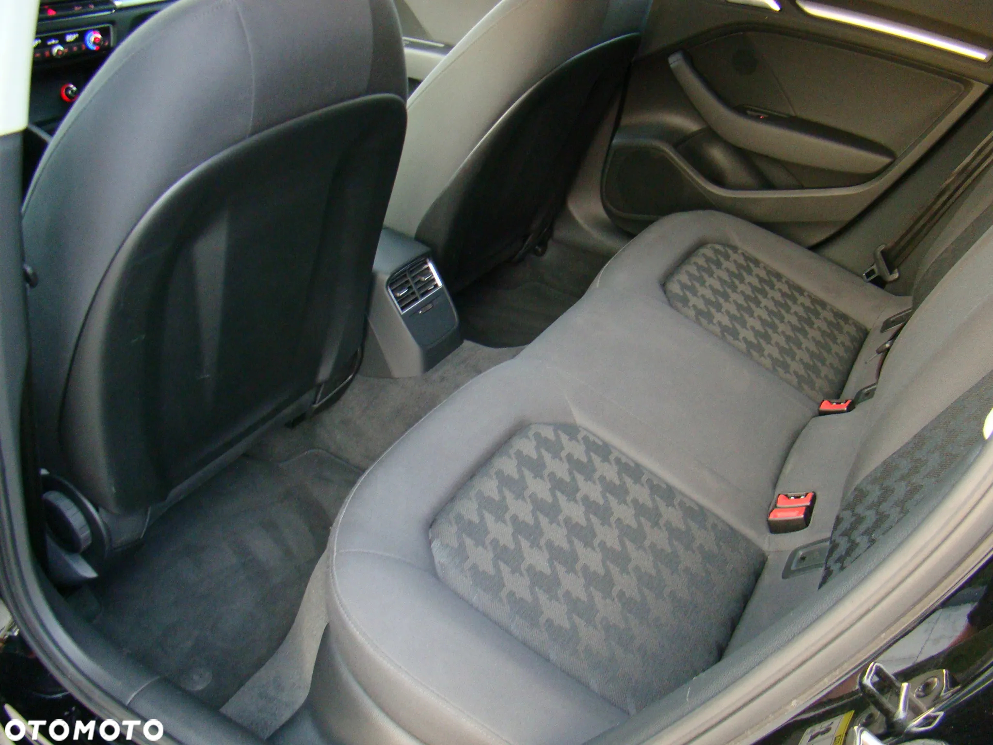 Audi A3 2.0 TDI Sportback quattro S line Sportpaket - 34