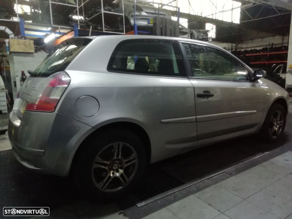 Fiat Stilo 1.2 3 portas - 2