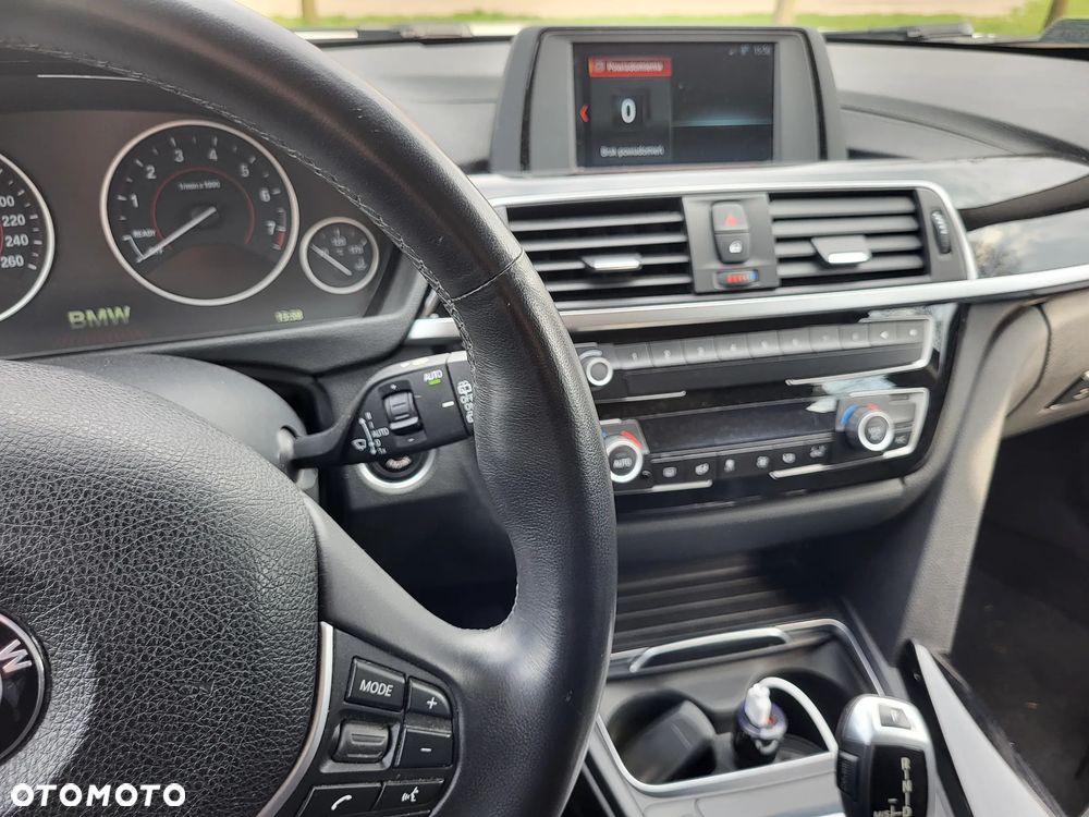 BMW Seria 3 320i GPF Sport Line - 10