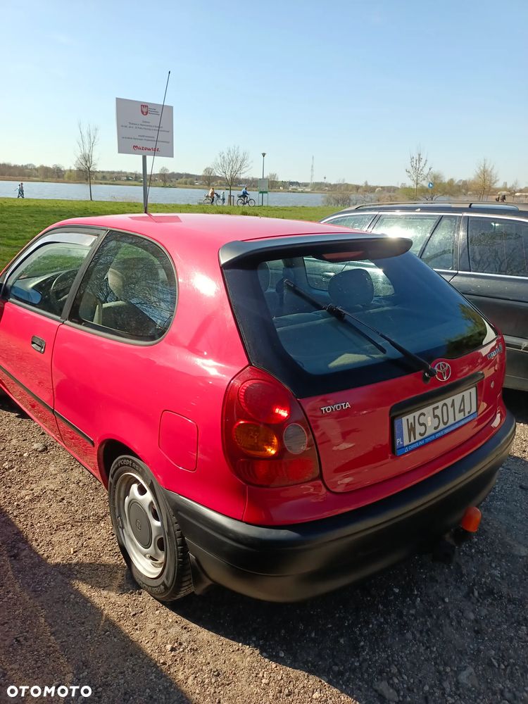 Toyota Corolla - 2
