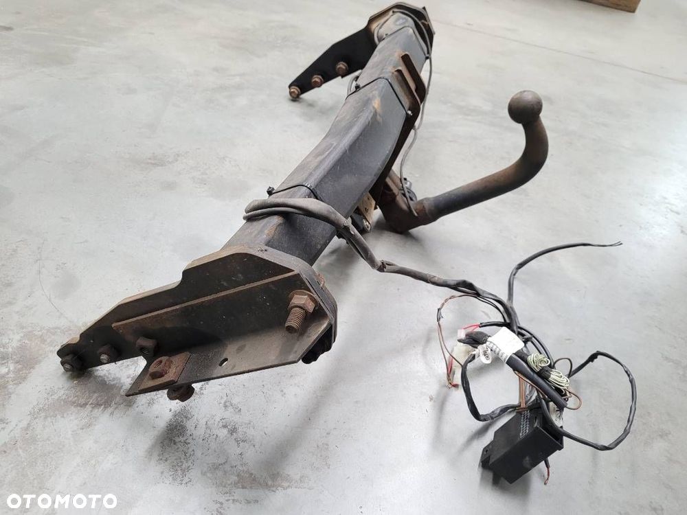 HAK HOLOWNICZY BELKA JEEP GRAND CHEROKEE IV WK2 - 3