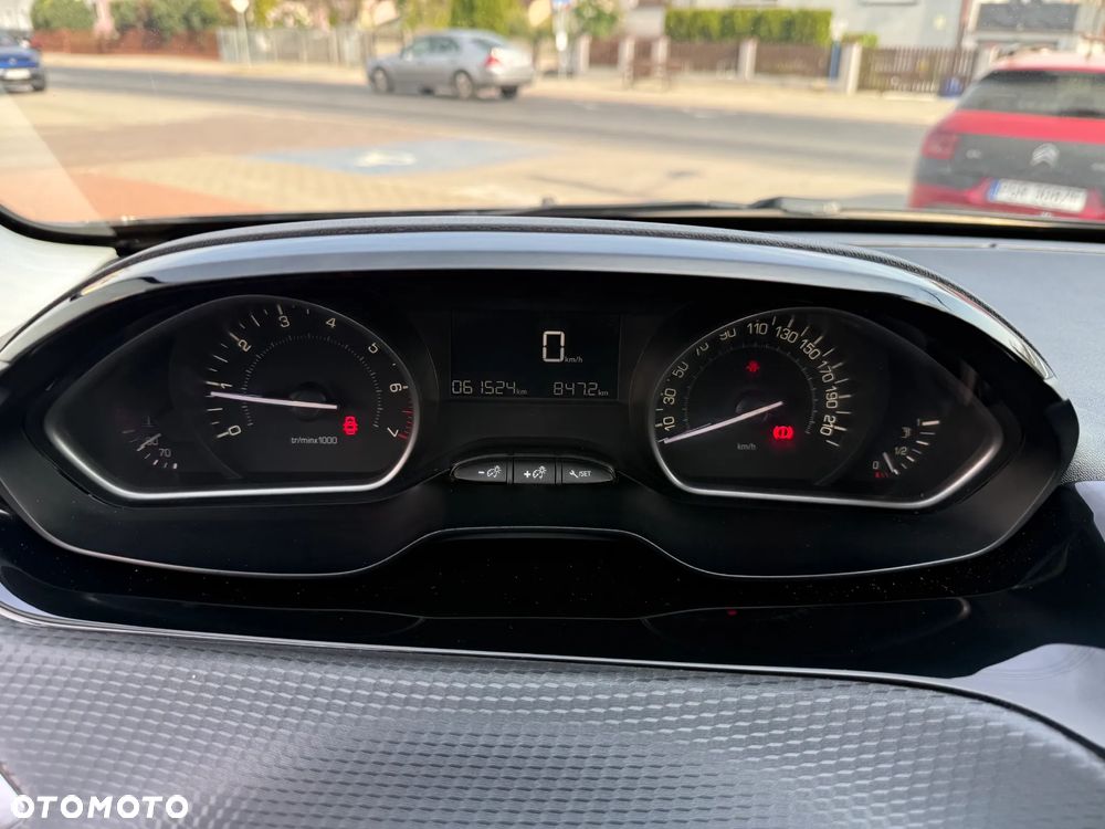 Peugeot 2008 PureTech 82 Style - 15