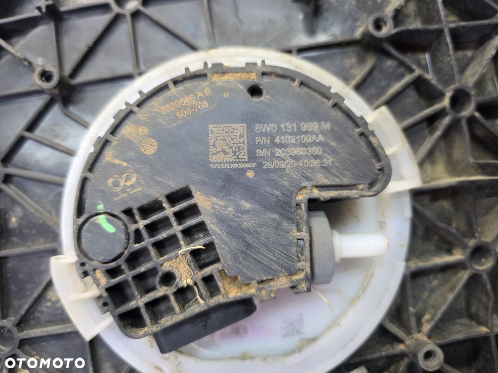 ZBIORNIK POMPA PŁYNU ADBLUE AUDI A4 B9 A5 8W 8W0131878BS 8W0131969M - 11