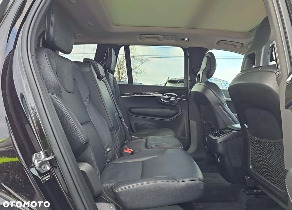 Volvo XC 90 - 13