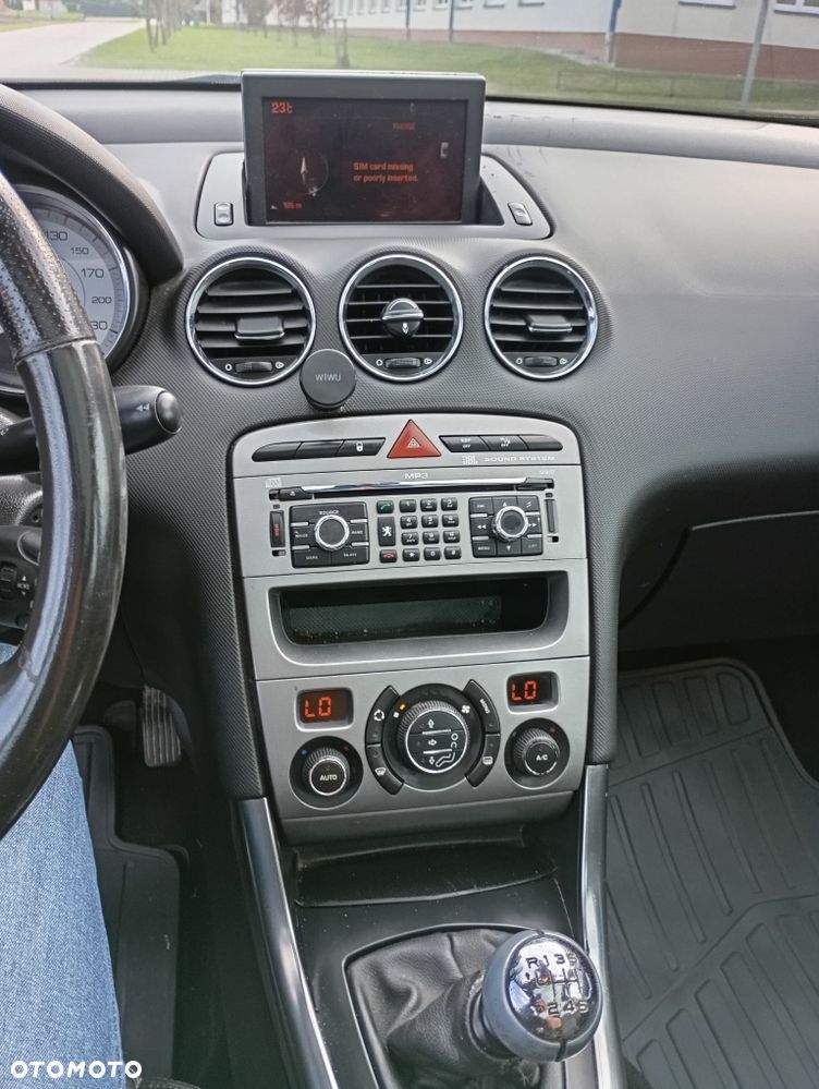 Peugeot 308 - 8