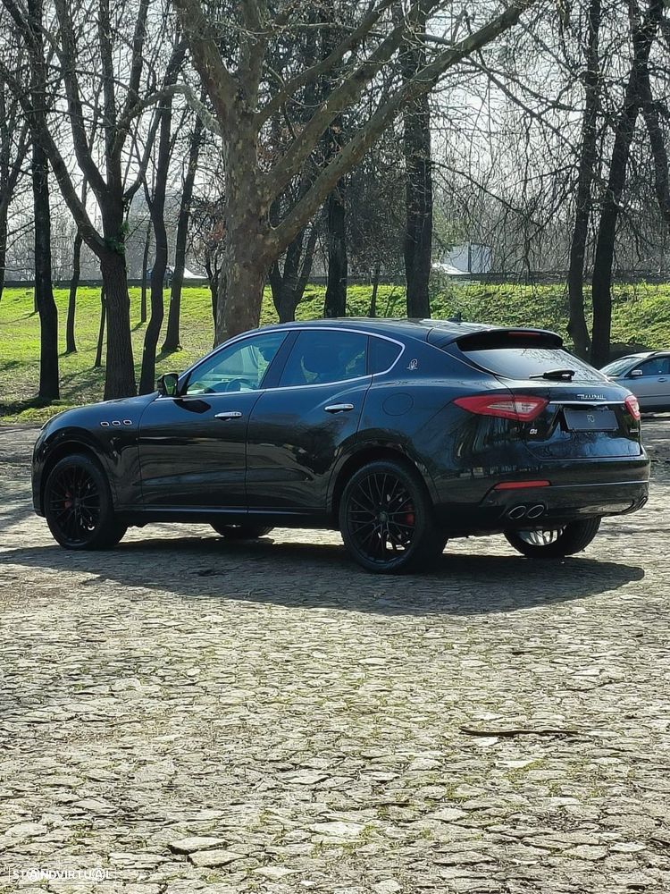 Maserati Levante 3.0 V6 - 10