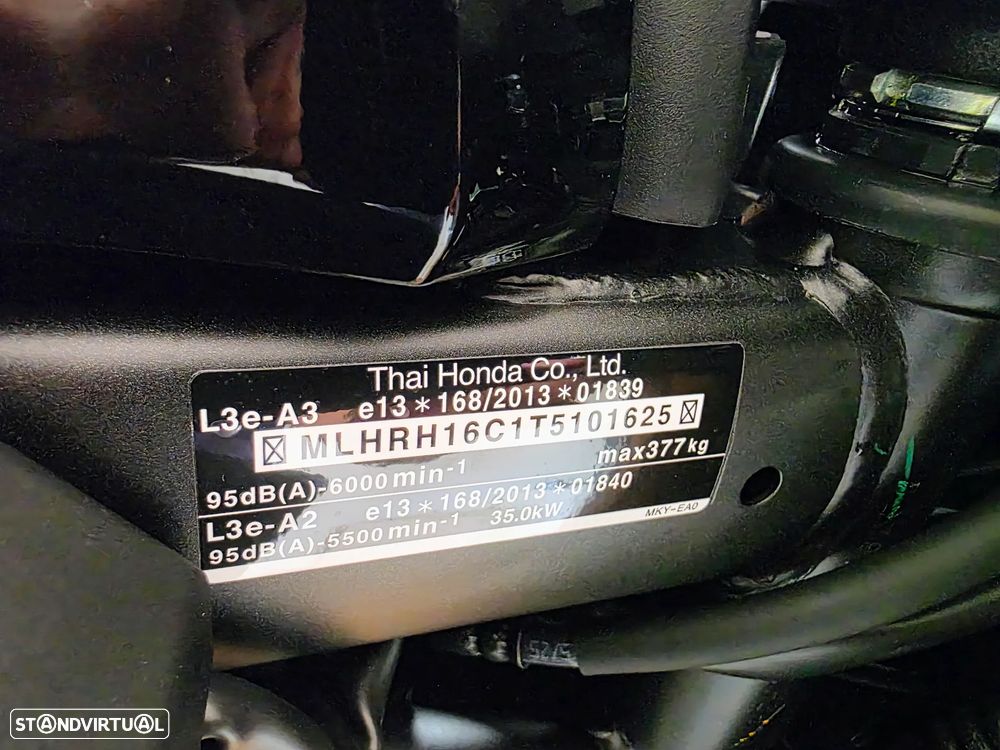 Honda CB R - 22