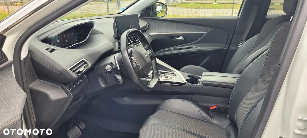 Peugeot 3008 1.6 PureTech Hybrid PHEV Allure S&S EAT8 - 26