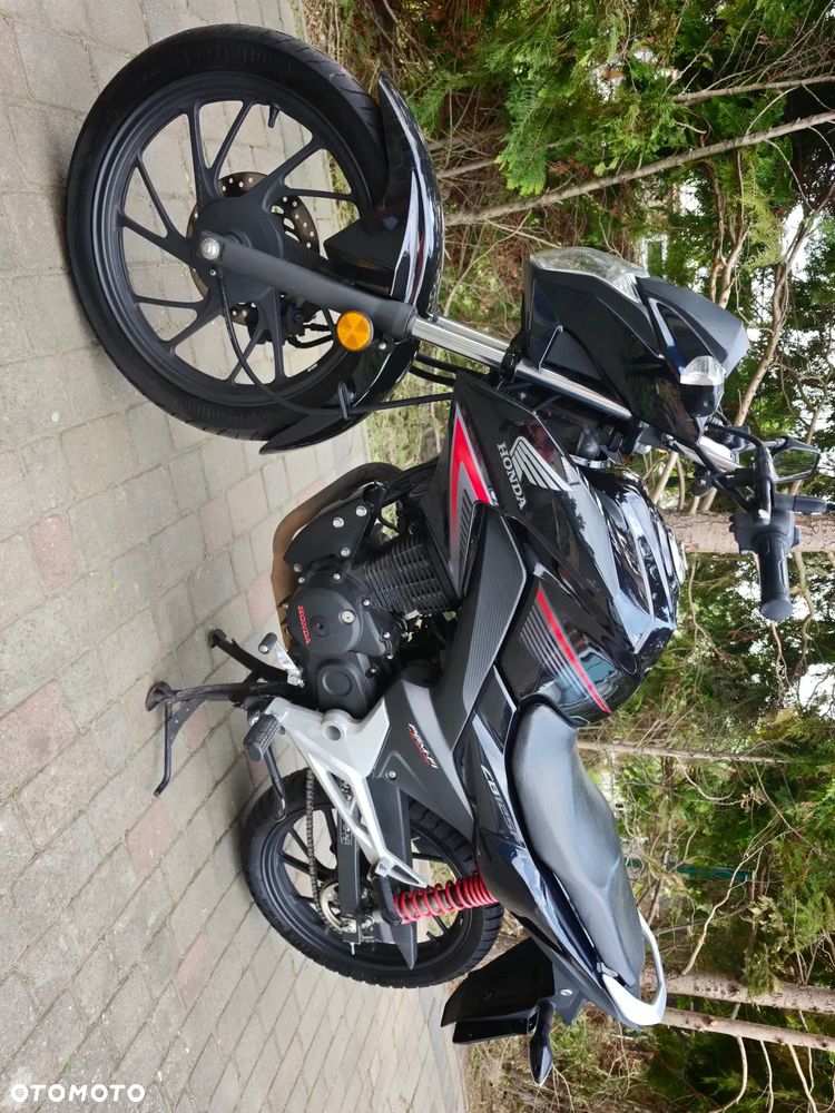 Honda CB - 2