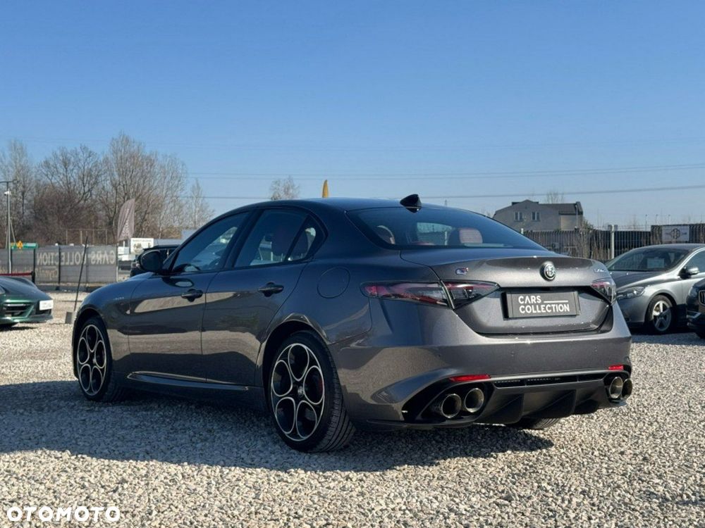 Alfa Romeo Giulia - 6