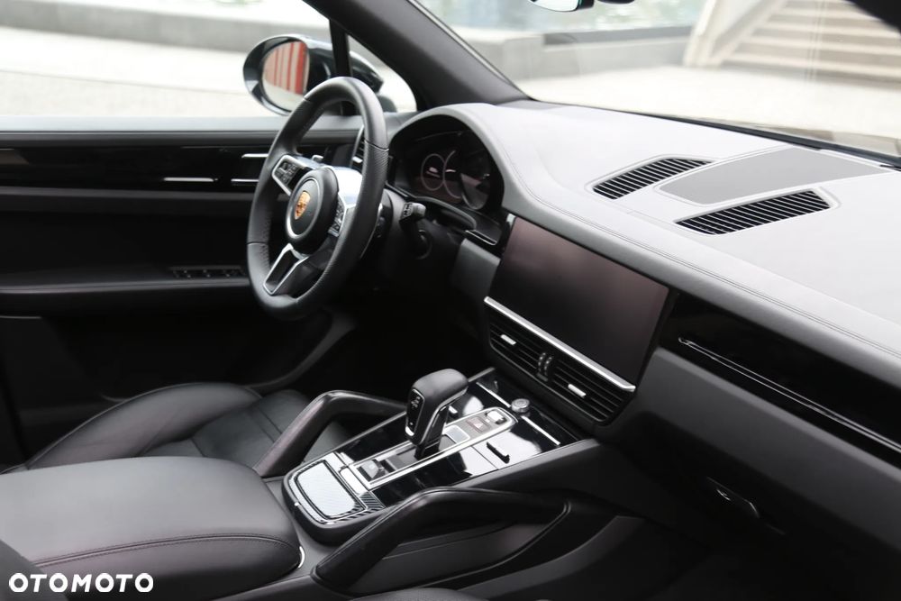Porsche Cayenne - 3