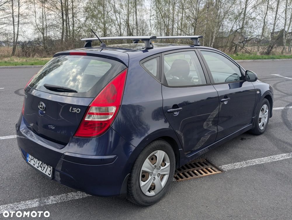 Hyundai i30 1.6 Comfort EU5 - 5