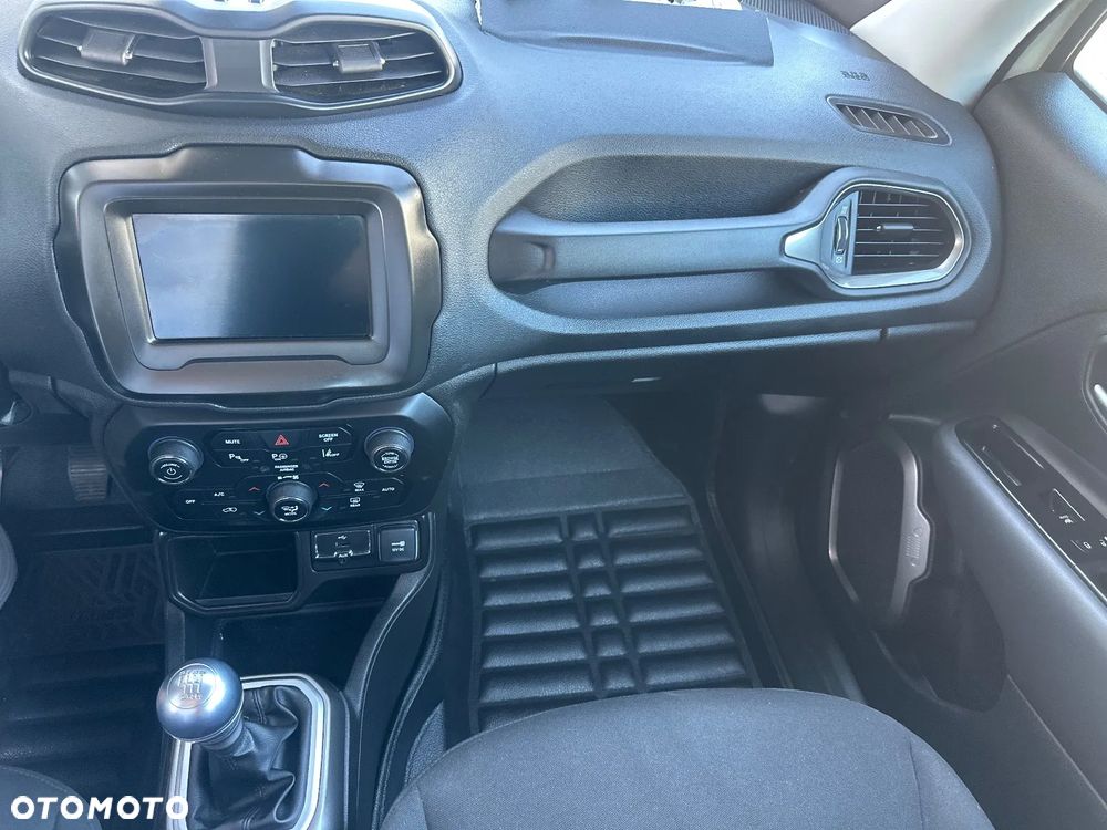 Jeep Renegade - 21