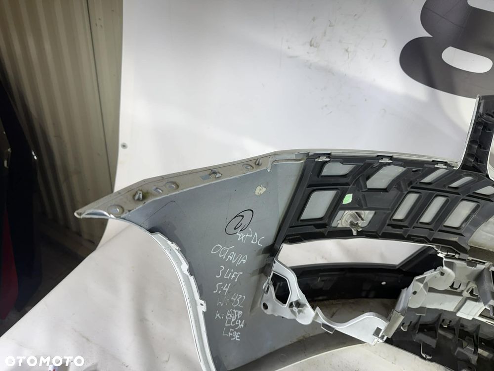 Skoda Octavia III Lift Zderzak Przód Przedni 4xPDC LS9R 16-19 5E0807221N - 11