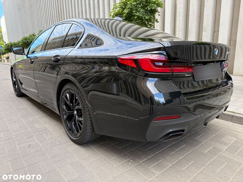 BMW Seria 5 540i xDrive mHEV M Sport sport - 2