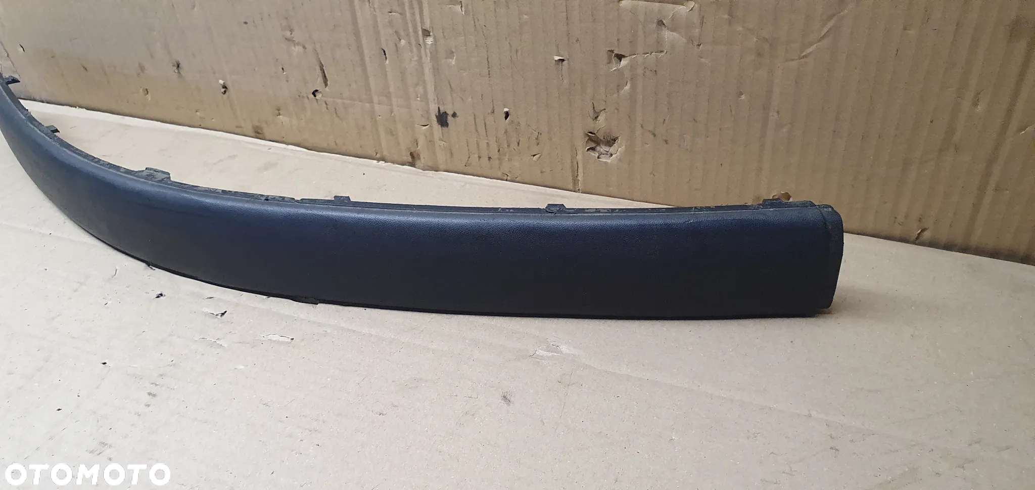 Listwa zderzaka prawy przód przednia prawa VW Passat B5 3B0807718 - 3