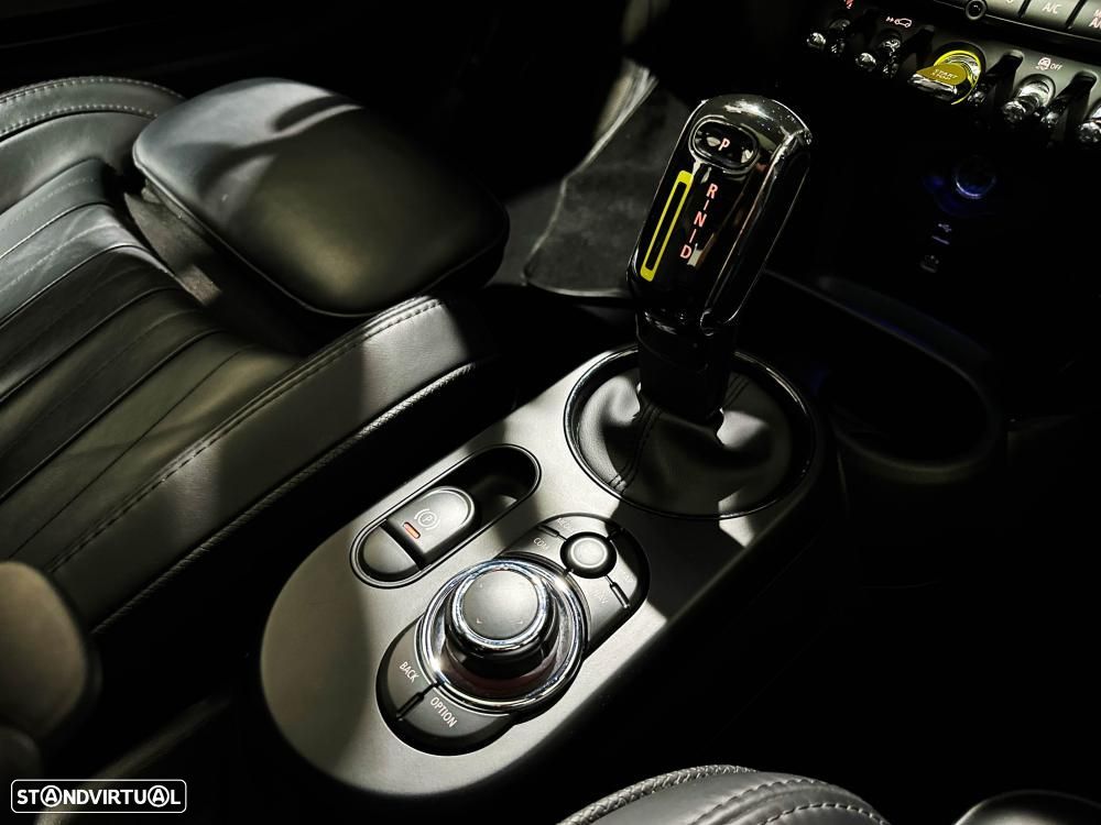 MINI 3 Portas Cooper SE Premium Classic - 35