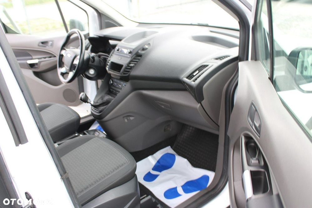 Ford Transit Connect - 22