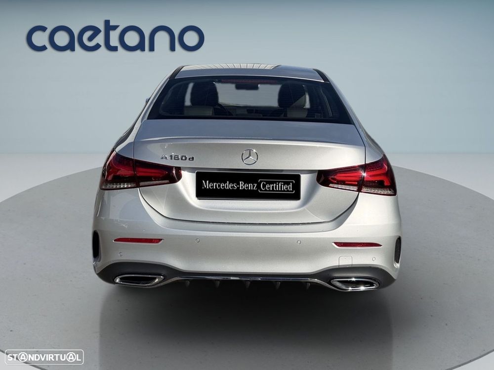 Mercedes-Benz A 180 d AMG Line — photo 3
