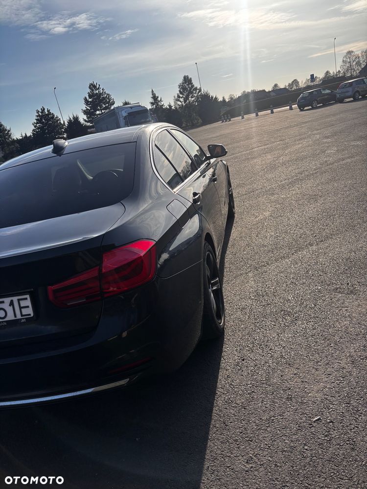BMW Seria 3 320i Luxury Line - 5