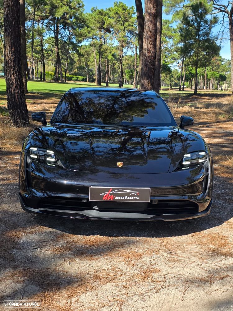 Porsche Taycan Cross Turismo 4 - 2