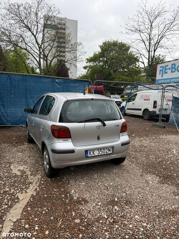 Toyota Yaris - 6