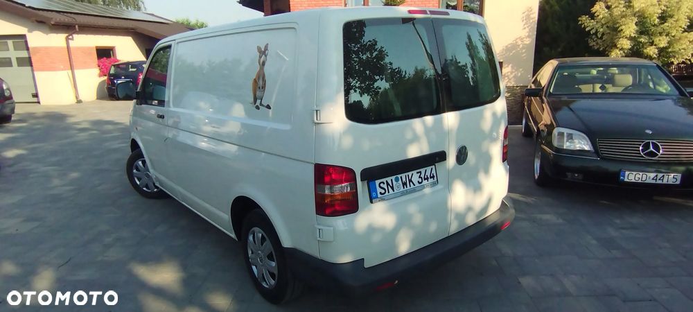 Volkswagen Transporter T5 - 3