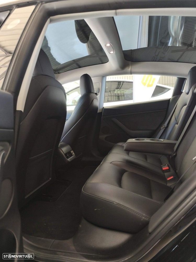 Tesla Model 3 Long Range RWD - 21