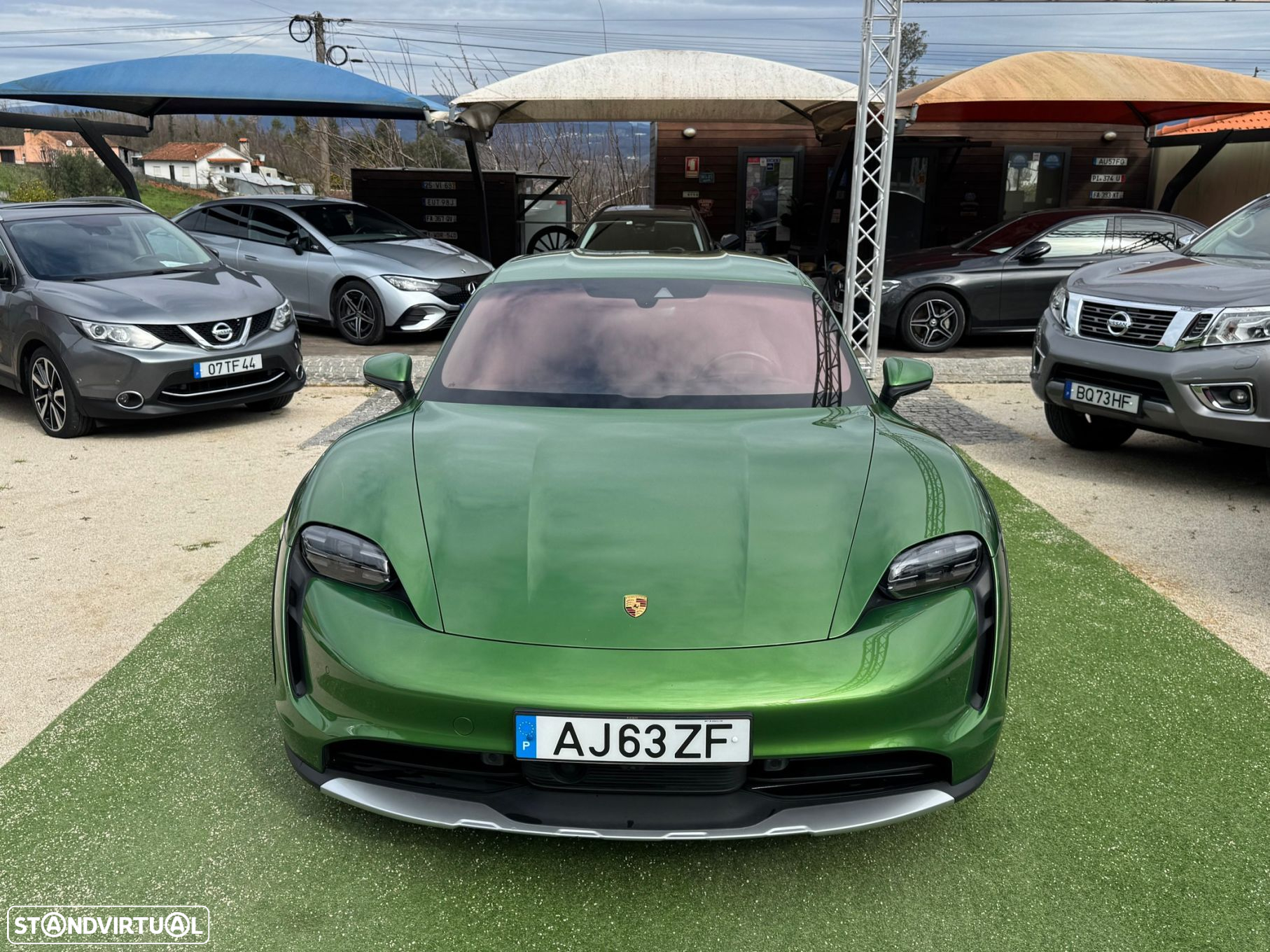 Porsche Taycan Cross Turismo 4 - 42