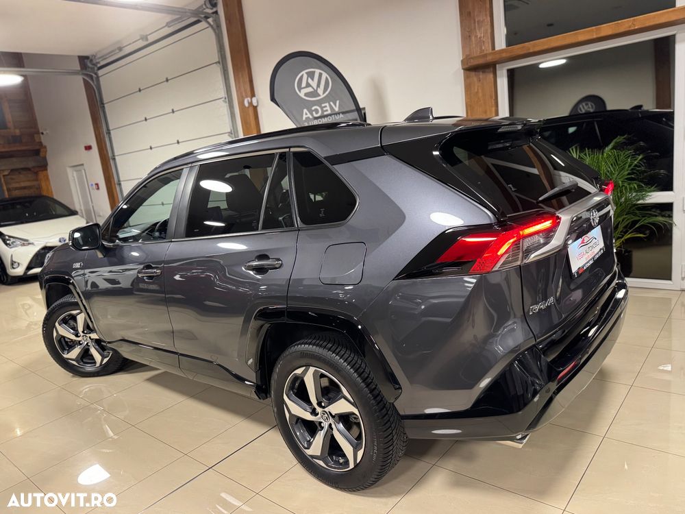 TOYOTA RAV4 2021 — imagine 3