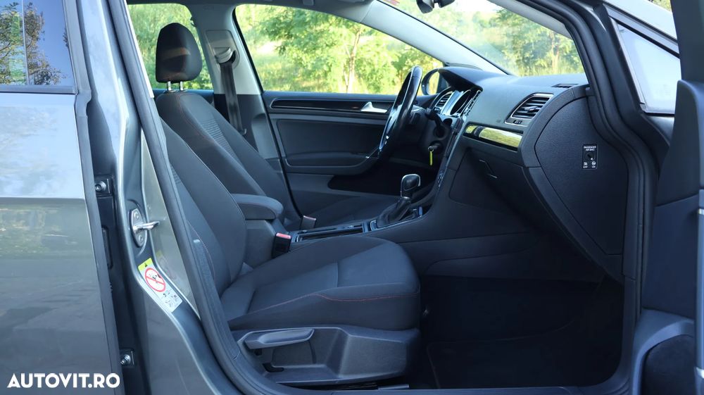Volkswagen Golf 1.5 TSI ACT DSG Sound - 10