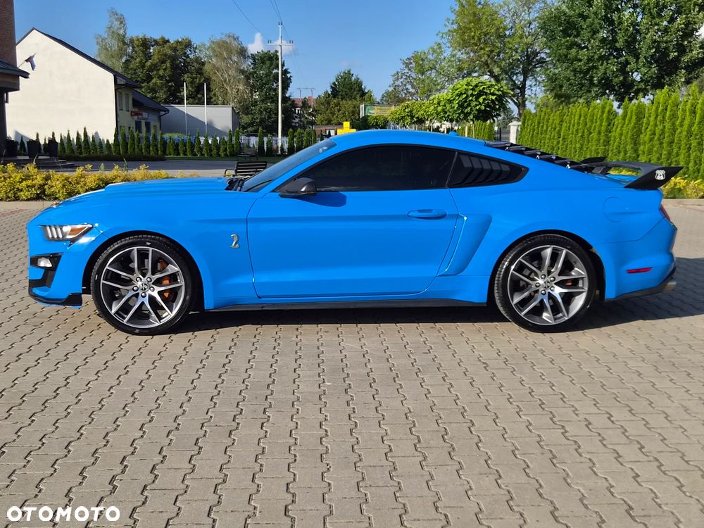Ford Mustang - 28