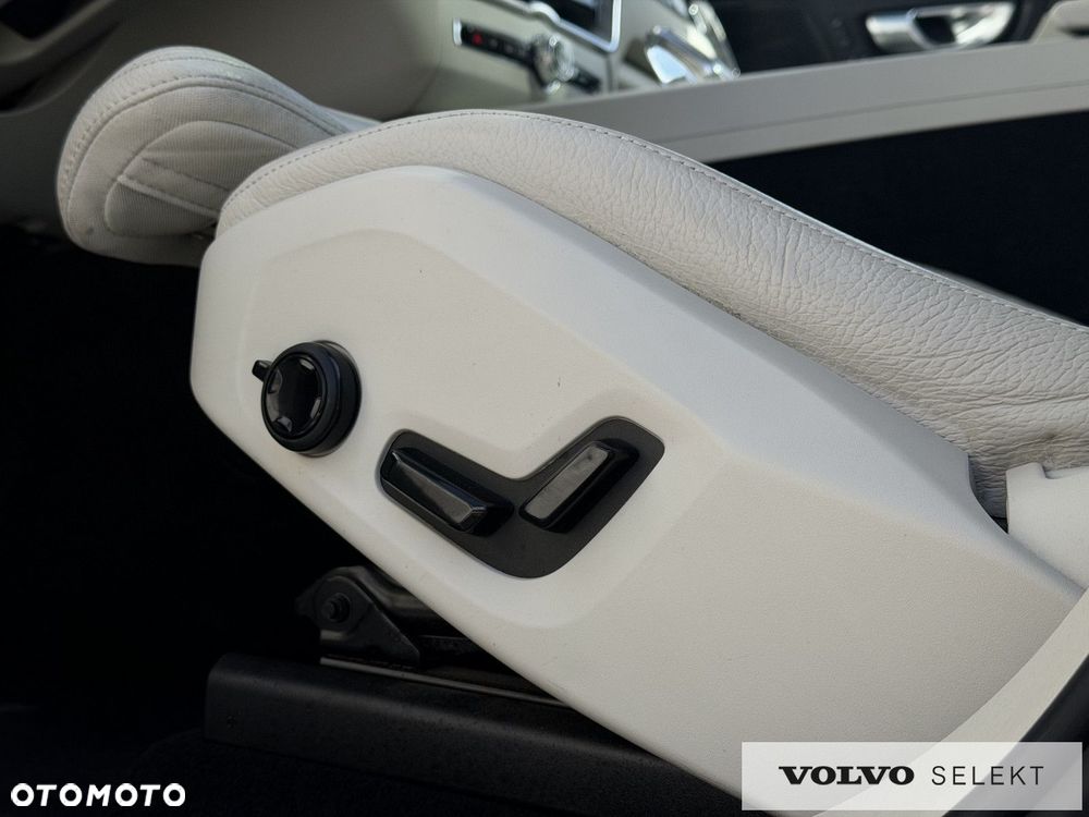 Volvo XC 60 - 20