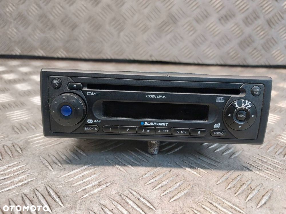 RADIO ODTWARZACZ  SKODA OCTAVIA I FL BLAUPUNKT ESSEN MP35 - 1