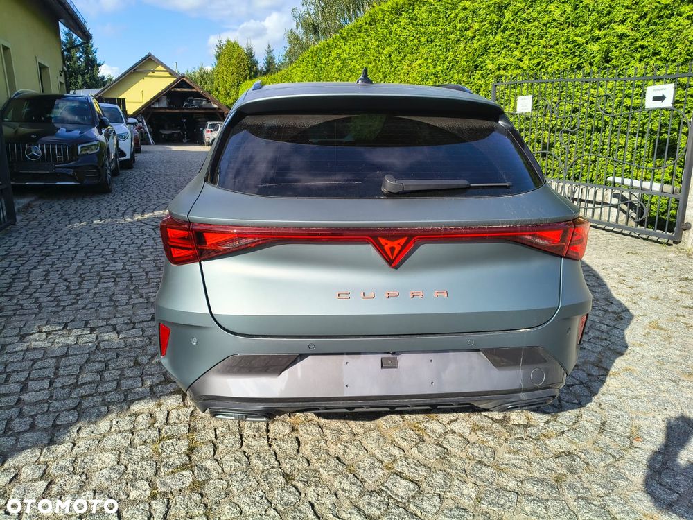 Cupra Leon 1.5 eTSI mHEV Tribe Edition DSG - 5