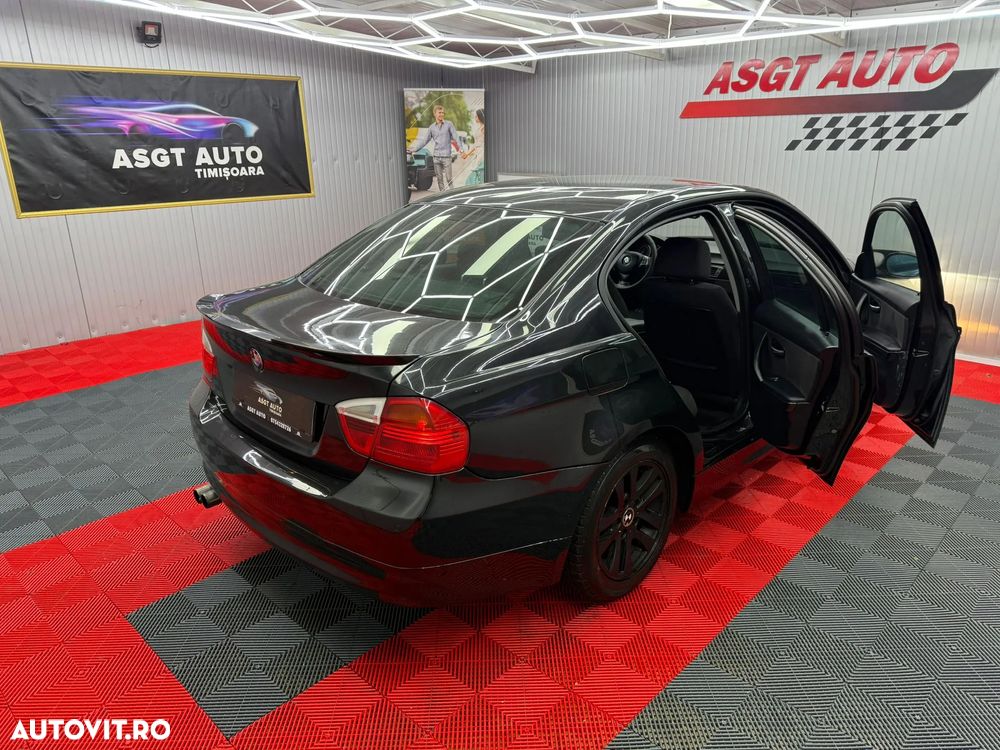 BMW Seria 3 320d Touring - 18