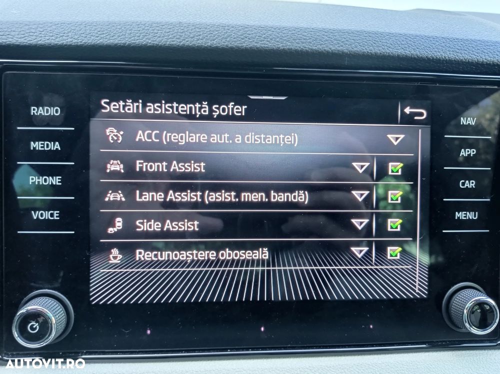 Skoda Karoq 1.5 TSI DSG Style - 40