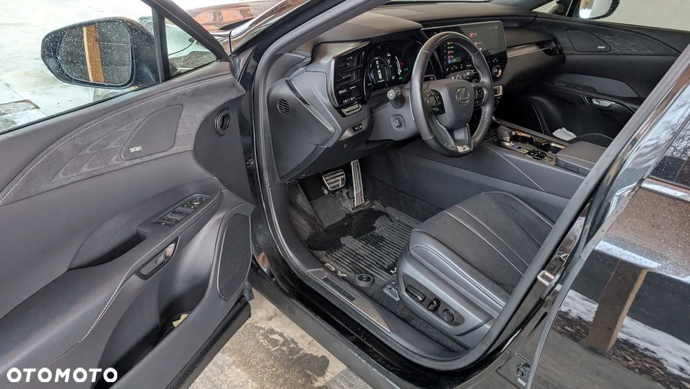 Lexus RX 500h F Sport Edition - 4