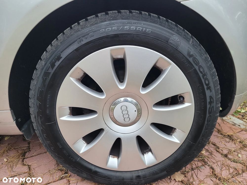 Audi A3 3-drzwiowe 1.6 Ambiente - 9