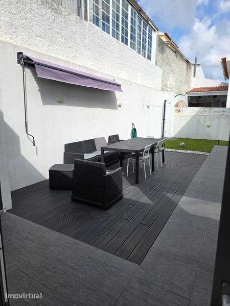 Moradia V4 isolada na Sobreda | 180 m² - Grande imagem: 3/12
